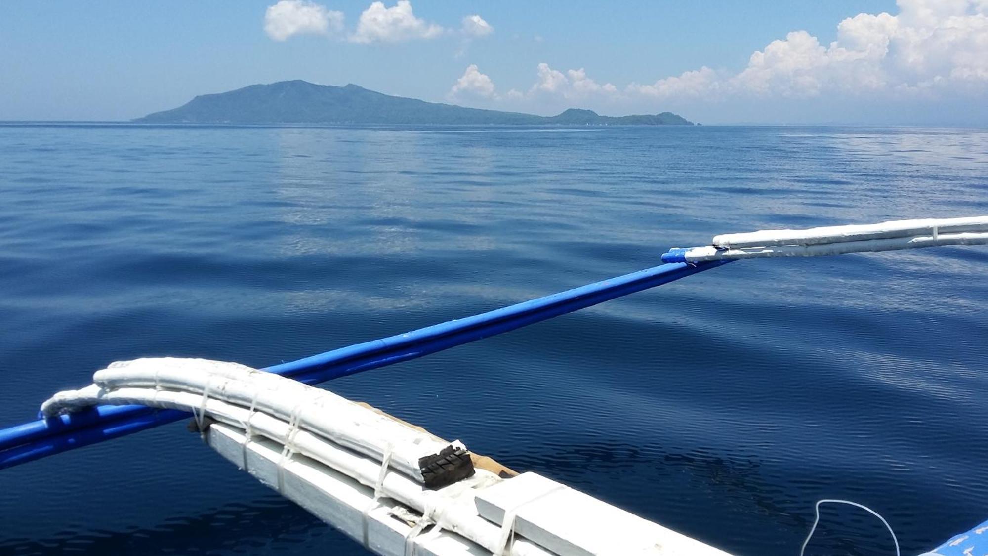 Out Of The Blue Resort Puerto Galera Exterior foto