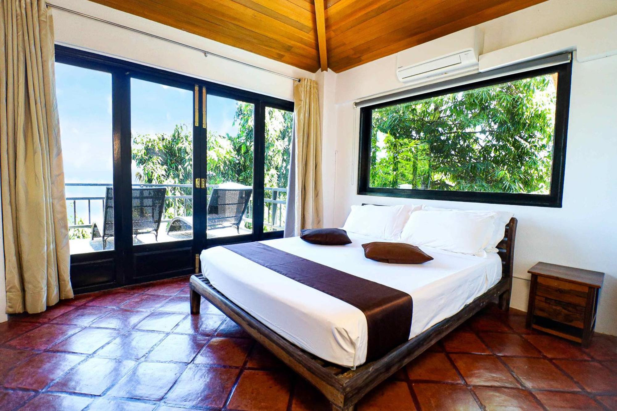 Out Of The Blue Resort Puerto Galera Habitación foto