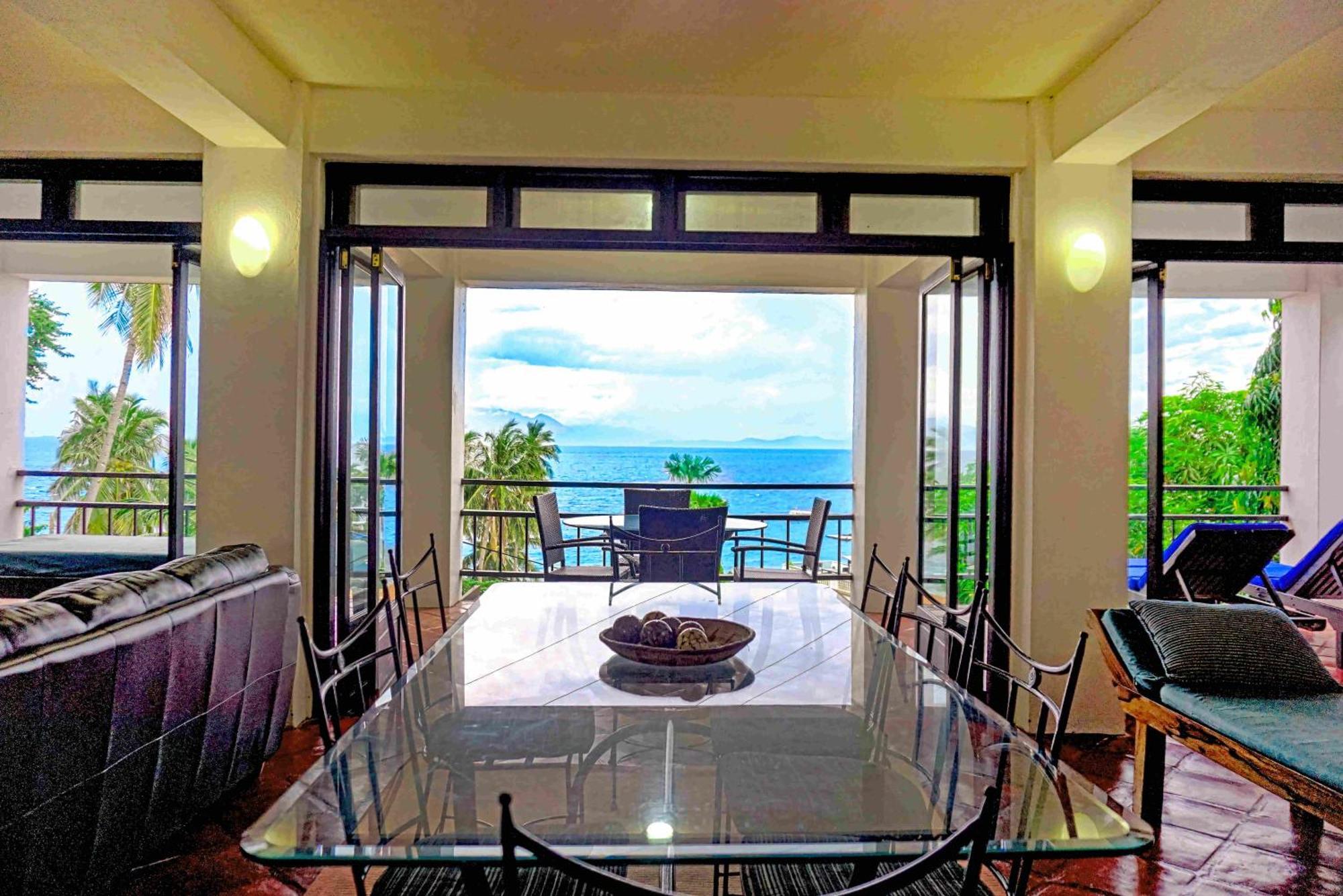 Out Of The Blue Resort Puerto Galera Habitación foto