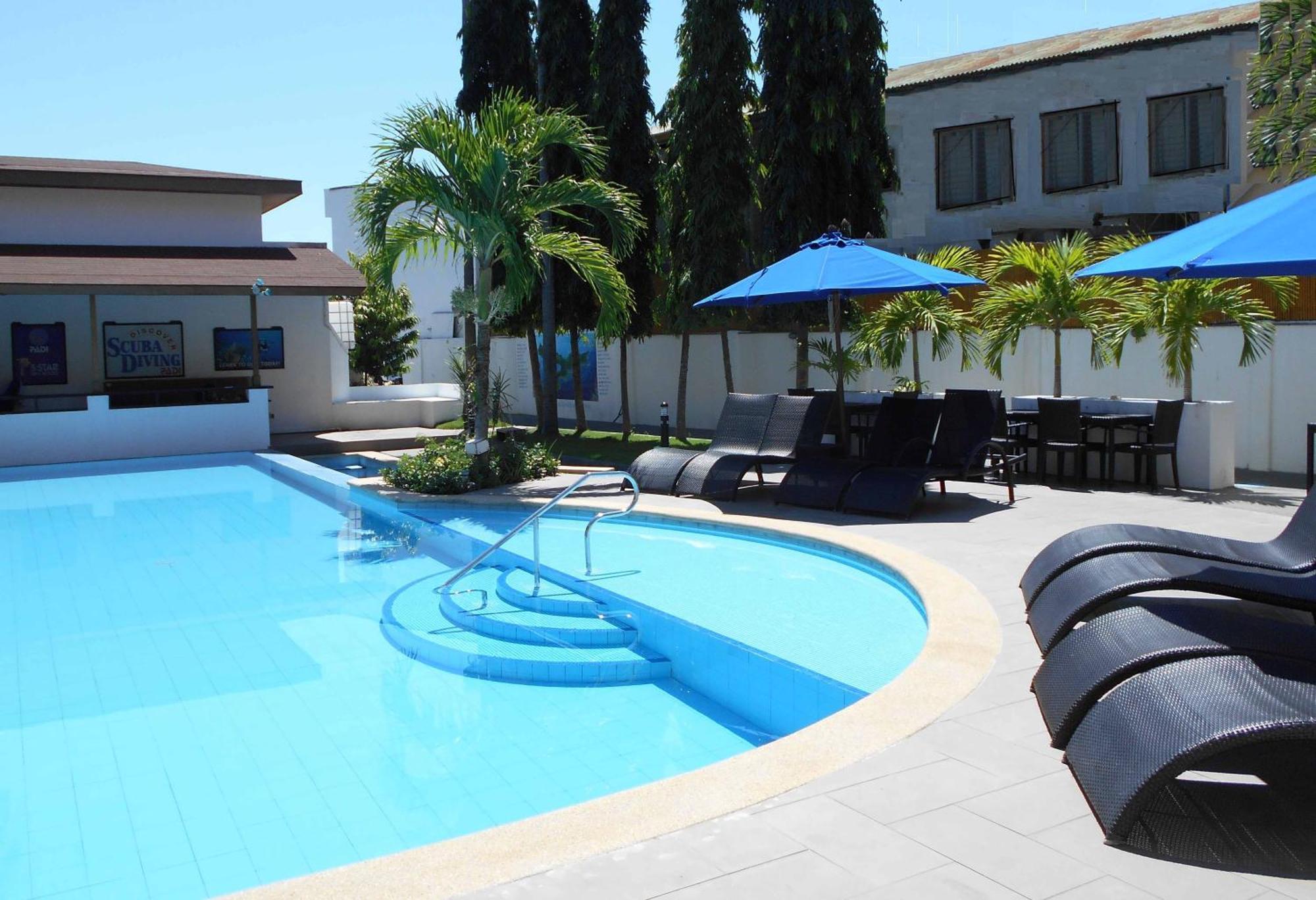 Out Of The Blue Resort Puerto Galera Habitación foto